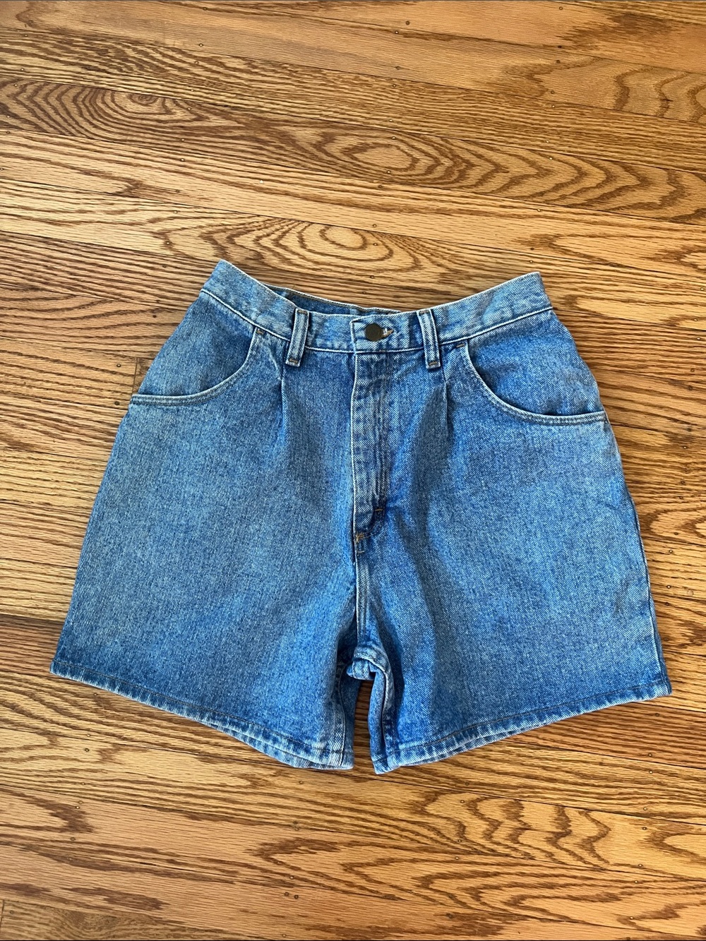 Vintage Wrangler Denim Shorts High Rise Mom Jean Shorts USA Made Size 6